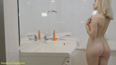 Voluptuous dream girl at curvy trailer
