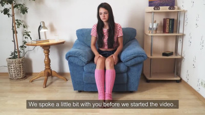 Hot lassie's casting dirt