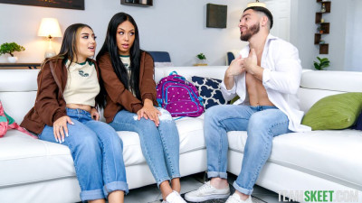 Inveigling Violet Gems and Bianca Bangs at big tits action
