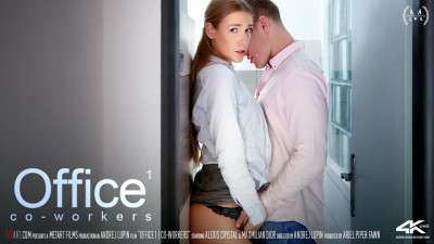 Watch junoesque Alexis Crystal's smut