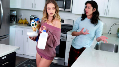 Femme fatale Kyler Quinn - side fuck clip - Step Siblings Caught