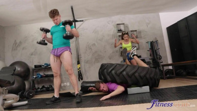 Fitness Rooms featuring Sereyna Gomez and Michael Fly's long hair sex