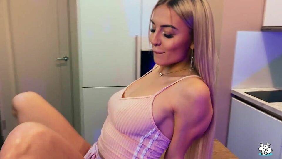 Easy-on-the-eyes gill's big ass porn Free Porn Videos | BestPornHubs.