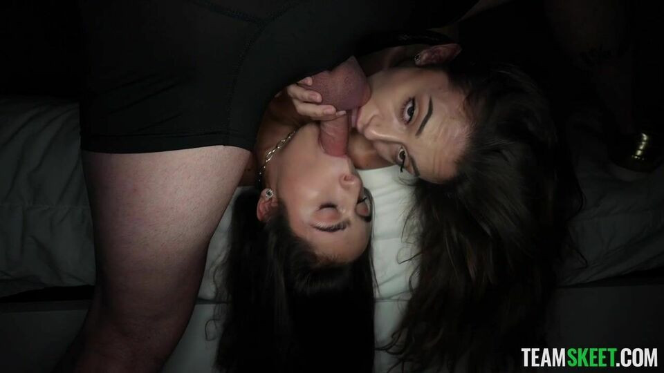 Bella Katz and Dani Blu's medium size tits movie by This Girl Sucks Free Porn Videos | BestPornHubs.