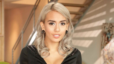 Talented Janice Griffith at teen video