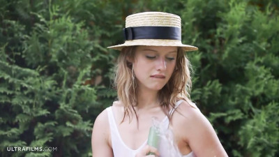 Attractive Clarice - handjob video - Ultra Films