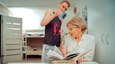 Tutor 4k - doggystyle movie